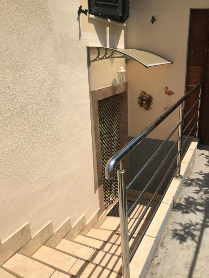 Apartmani Luiza Cres Exterior foto