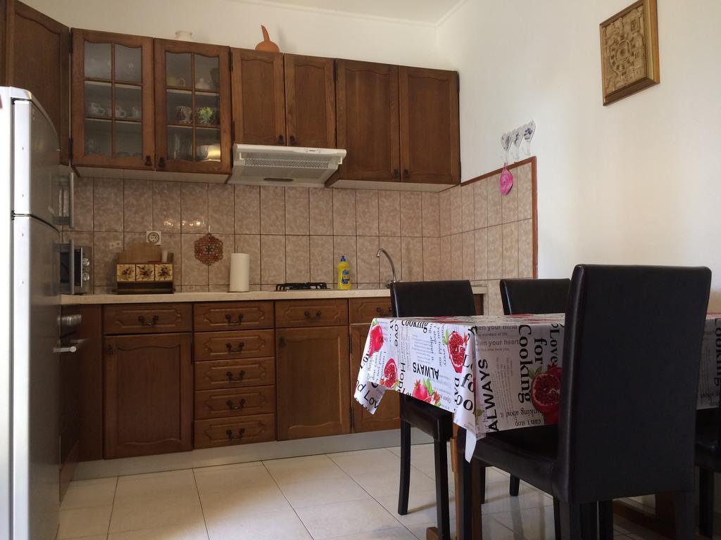 Apartmani Luiza Cres Exterior foto